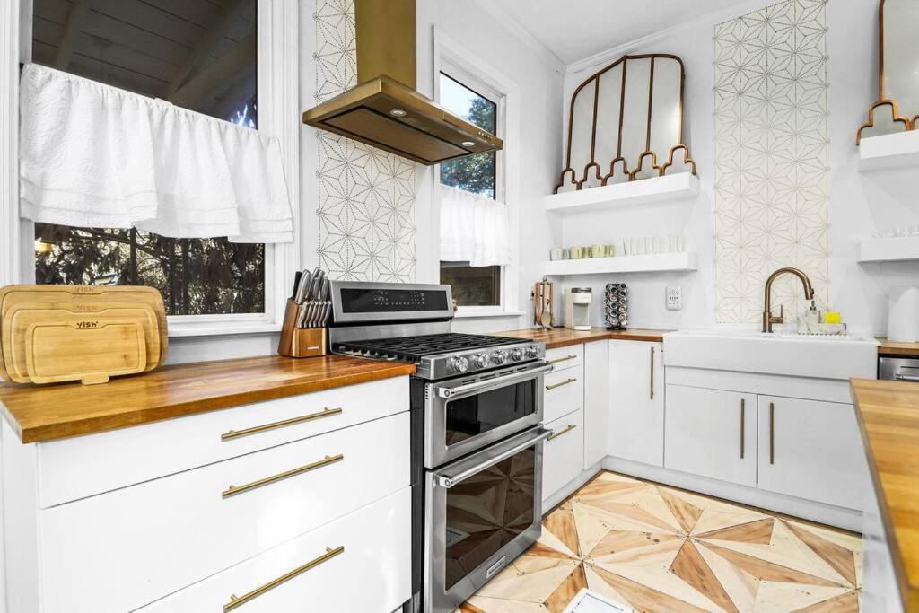 Modern Midtown Getaway - Luxury Chic Unit ✧ *